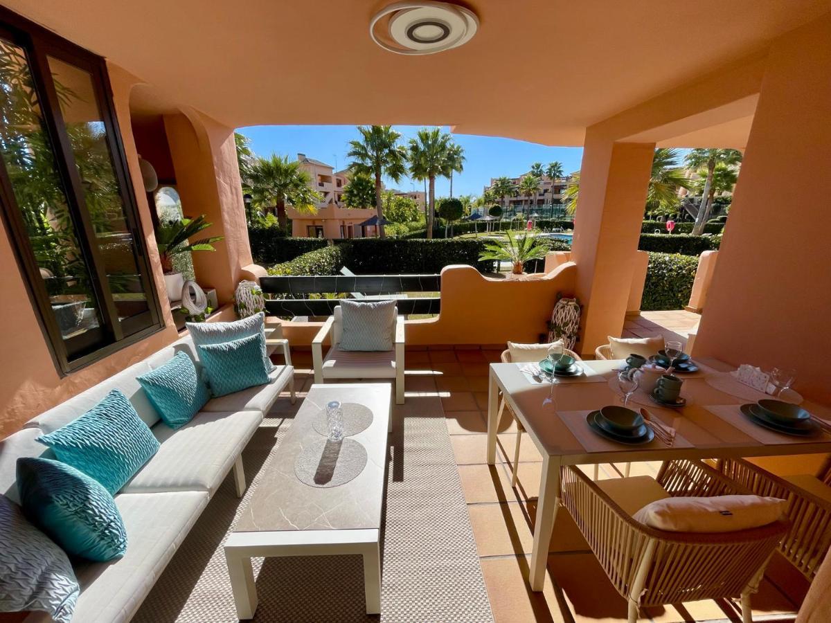 Casares Beach Golf Apartment With Private Garden Direct Pool Access Εξωτερικό φωτογραφία