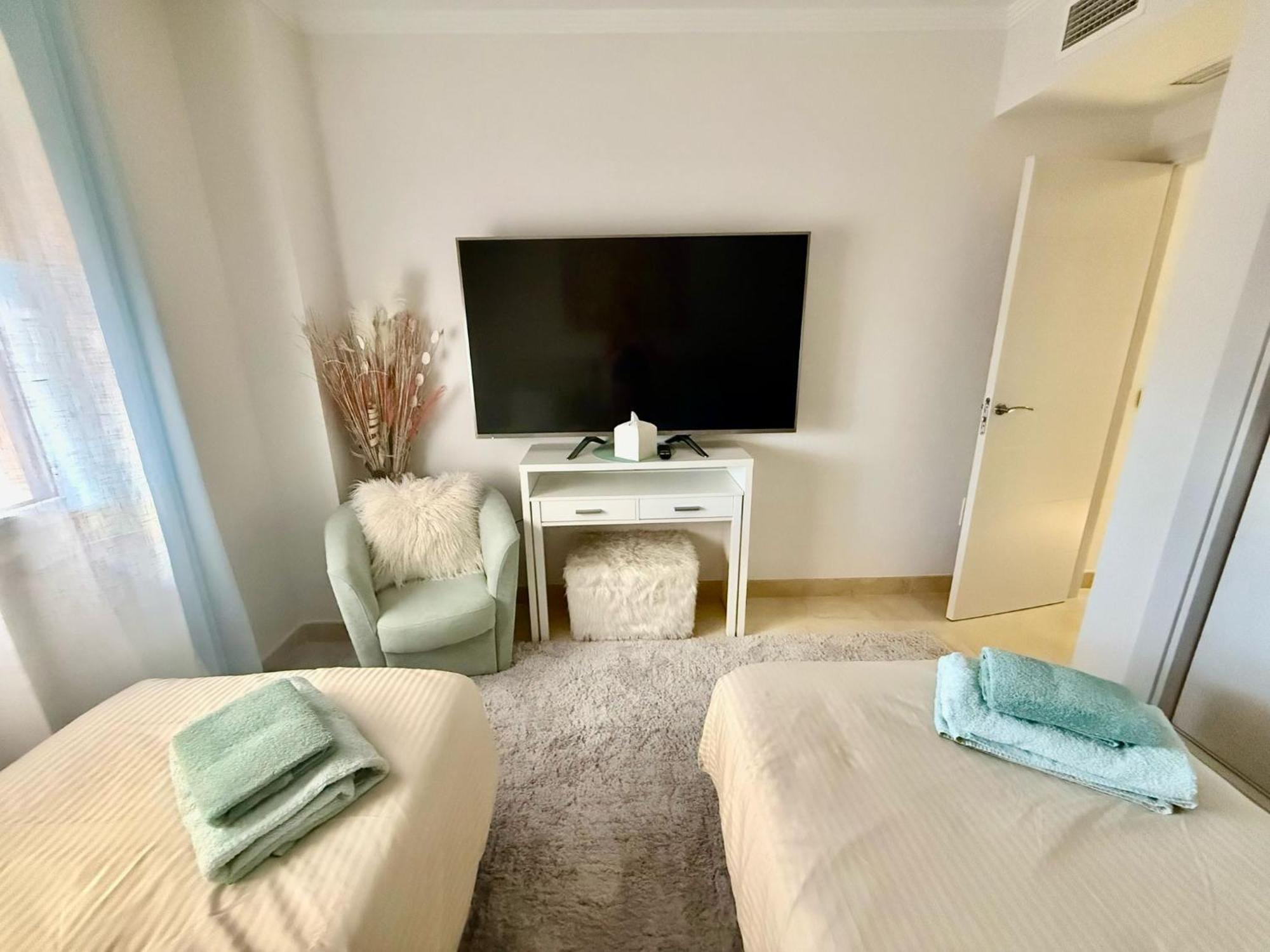 Casares Beach Golf Apartment With Private Garden Direct Pool Access Εξωτερικό φωτογραφία
